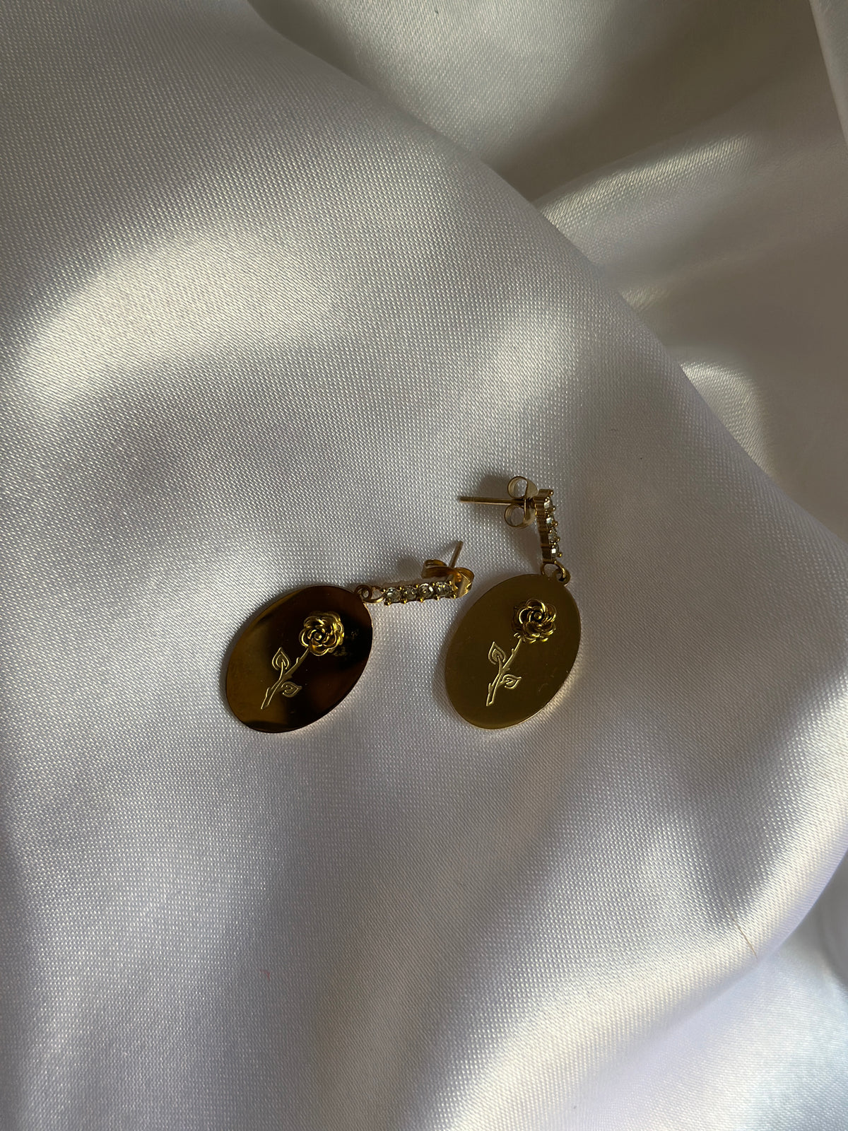 ROSE WHISPER EARRINGS