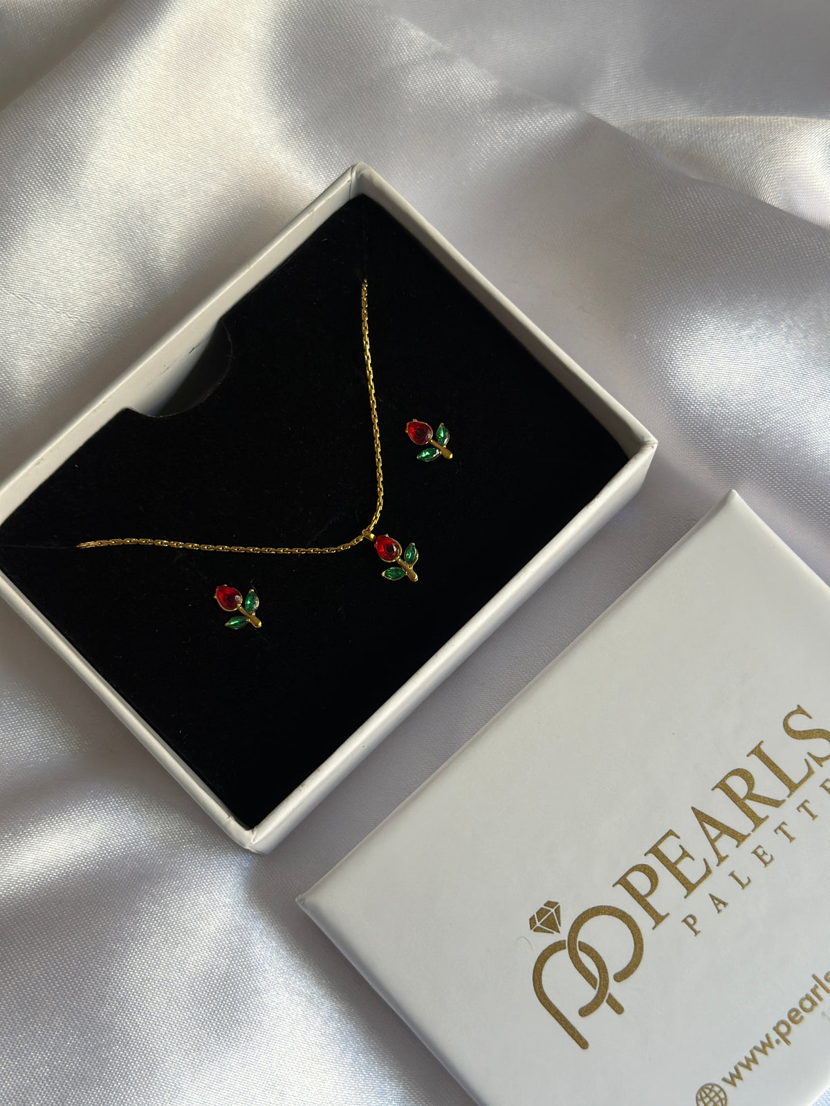 TULIP MINIMAL NECKLACE SET(RED)