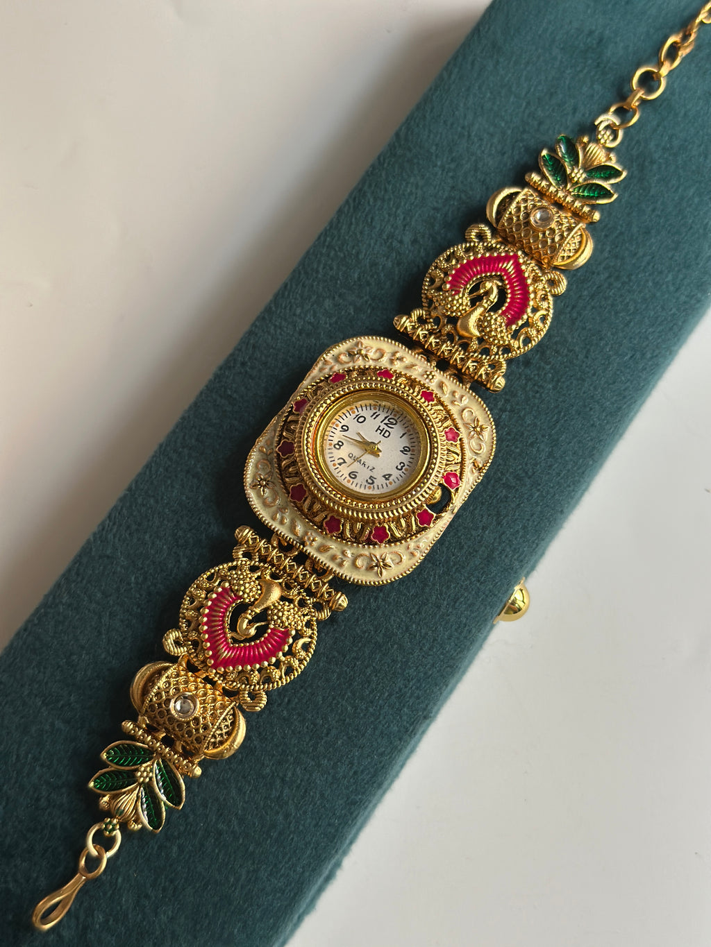 RAVINA HERITAGE WATCH