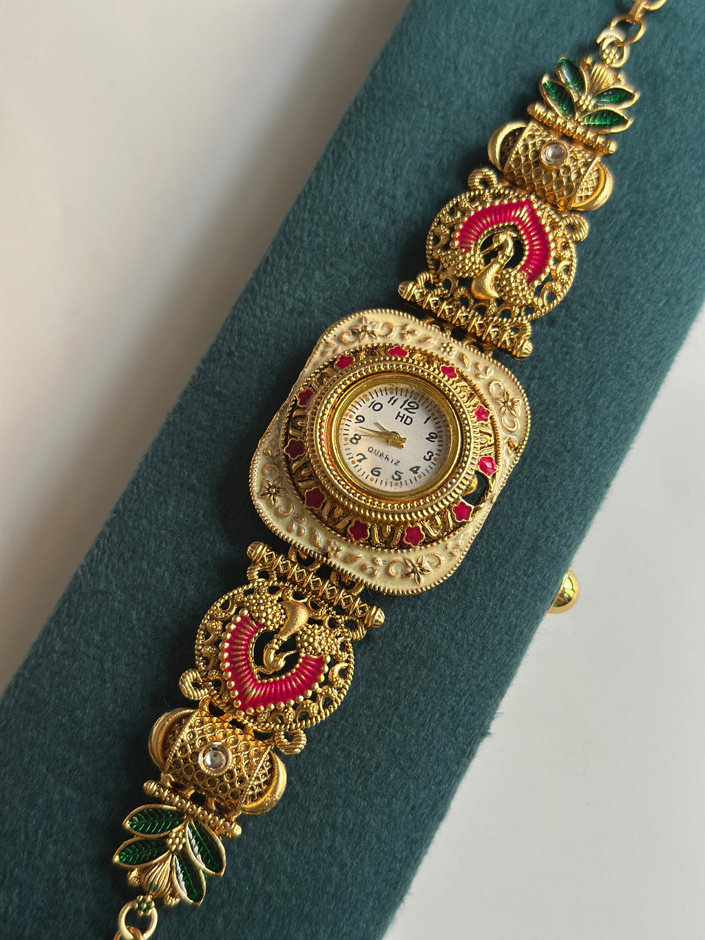 RAVINA HERITAGE WATCH