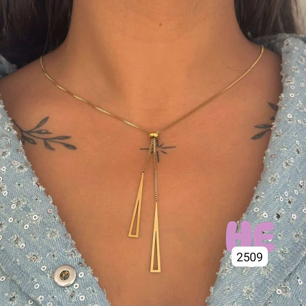 OLIVIA-STAINLESS-STEEL-NECKLACE