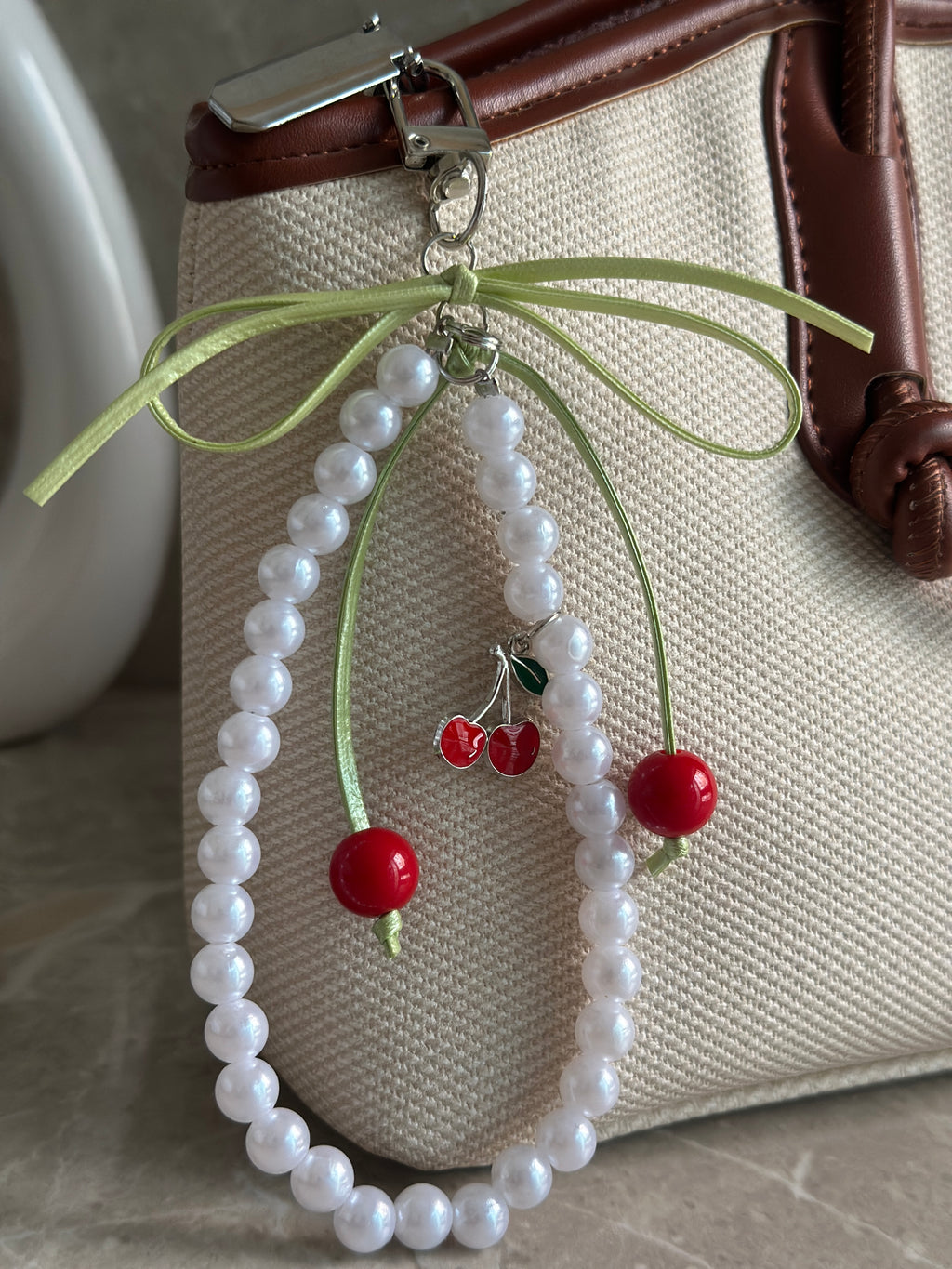 CHERRY PEARL CHARM
