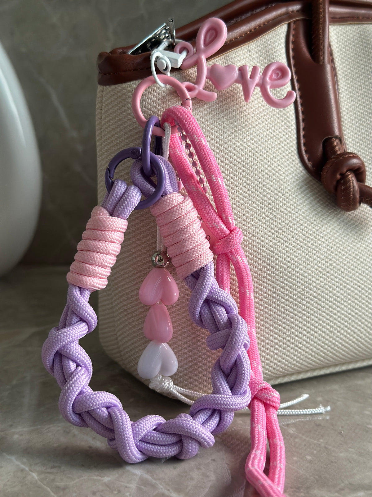 CUPID KNOT BAG CHARM ( PINK)