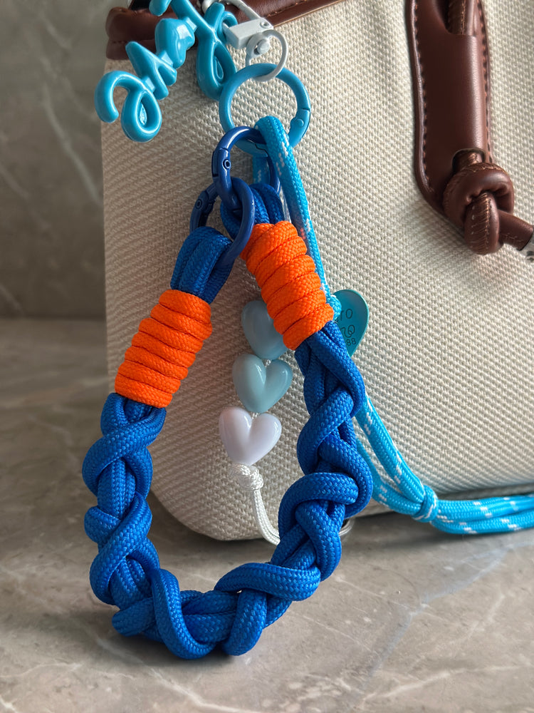 CUPID KNOT BAG CHARM ( BLUE)