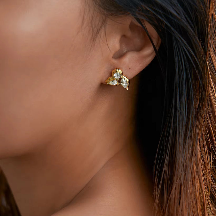 ELARA LEAF STUDS