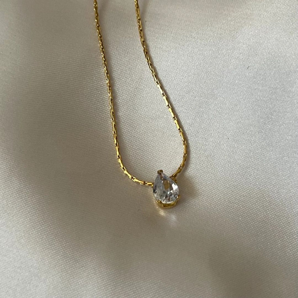 LUMI DROP NECKLACE