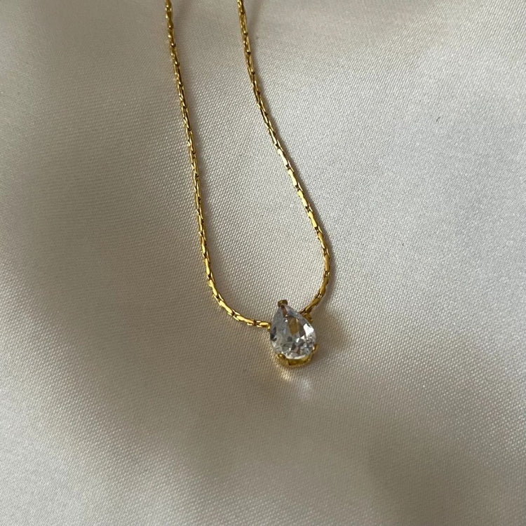 LUMI DROP NECKLACE