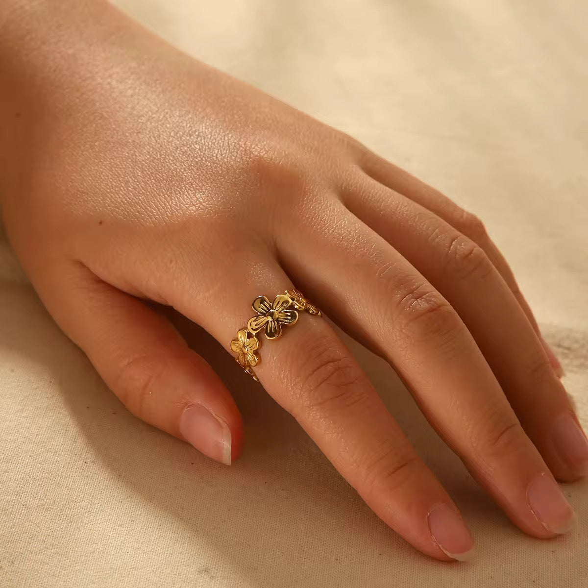 MINARA-ADJUSTABLE-RING