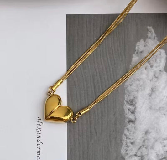 KIARA NECKLACE