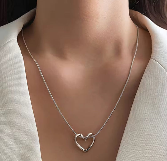 SERENE NECKLACE