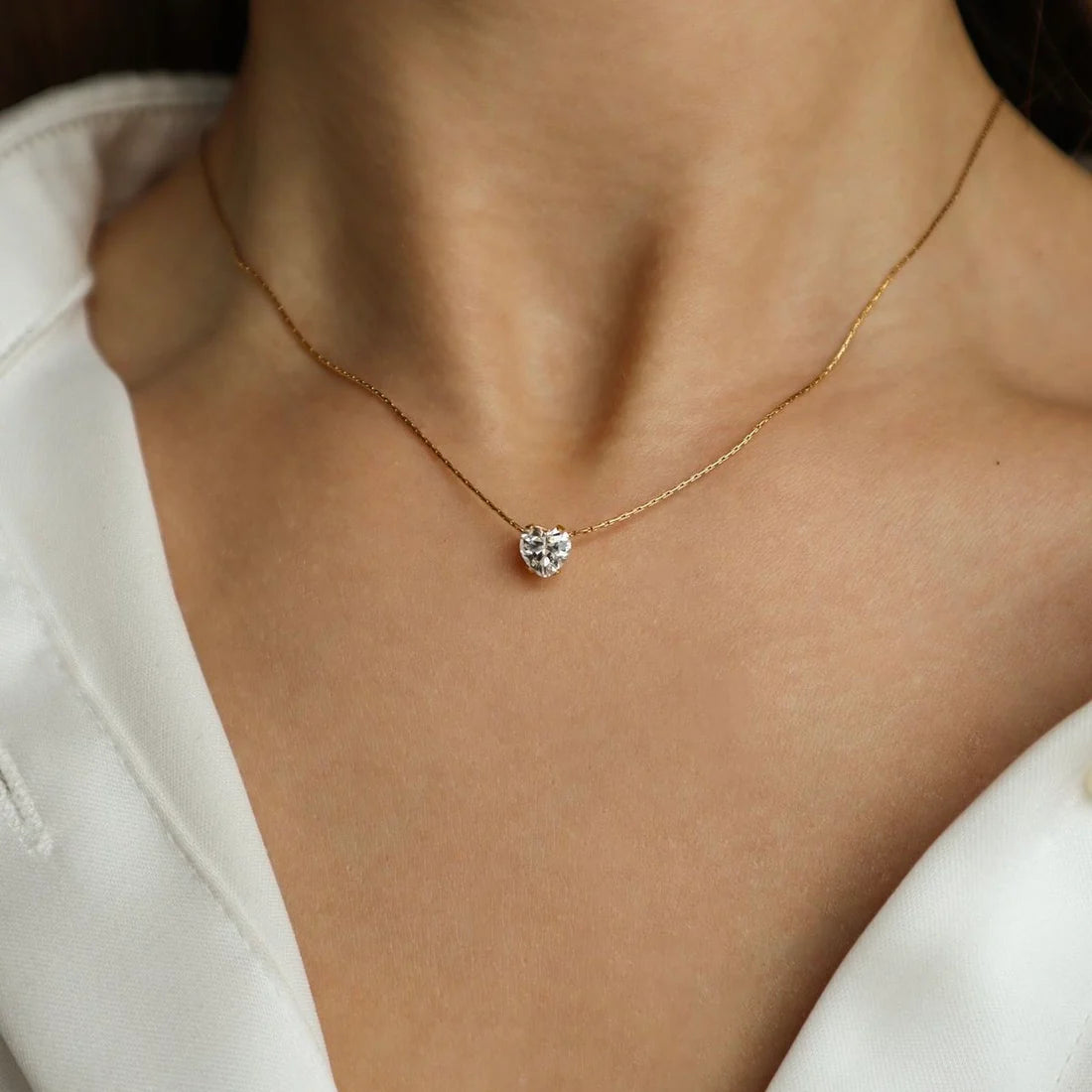 SOLITAIRE NECKLACE