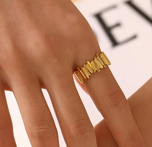 STATEMENT-ADJUSTABLE-RING