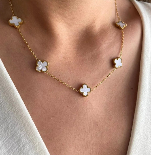 WHITE CLOVER NECKLACE